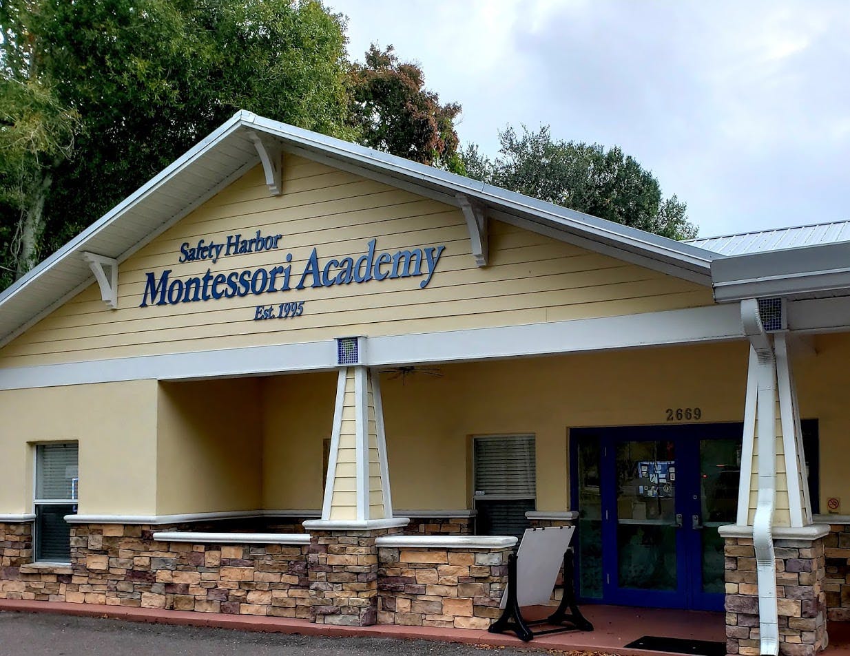 Safety Harbor Montessori Academy building exterior