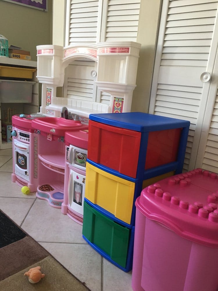 Little Star Family Day Care Daycare in Los Angeles, CA Winnie