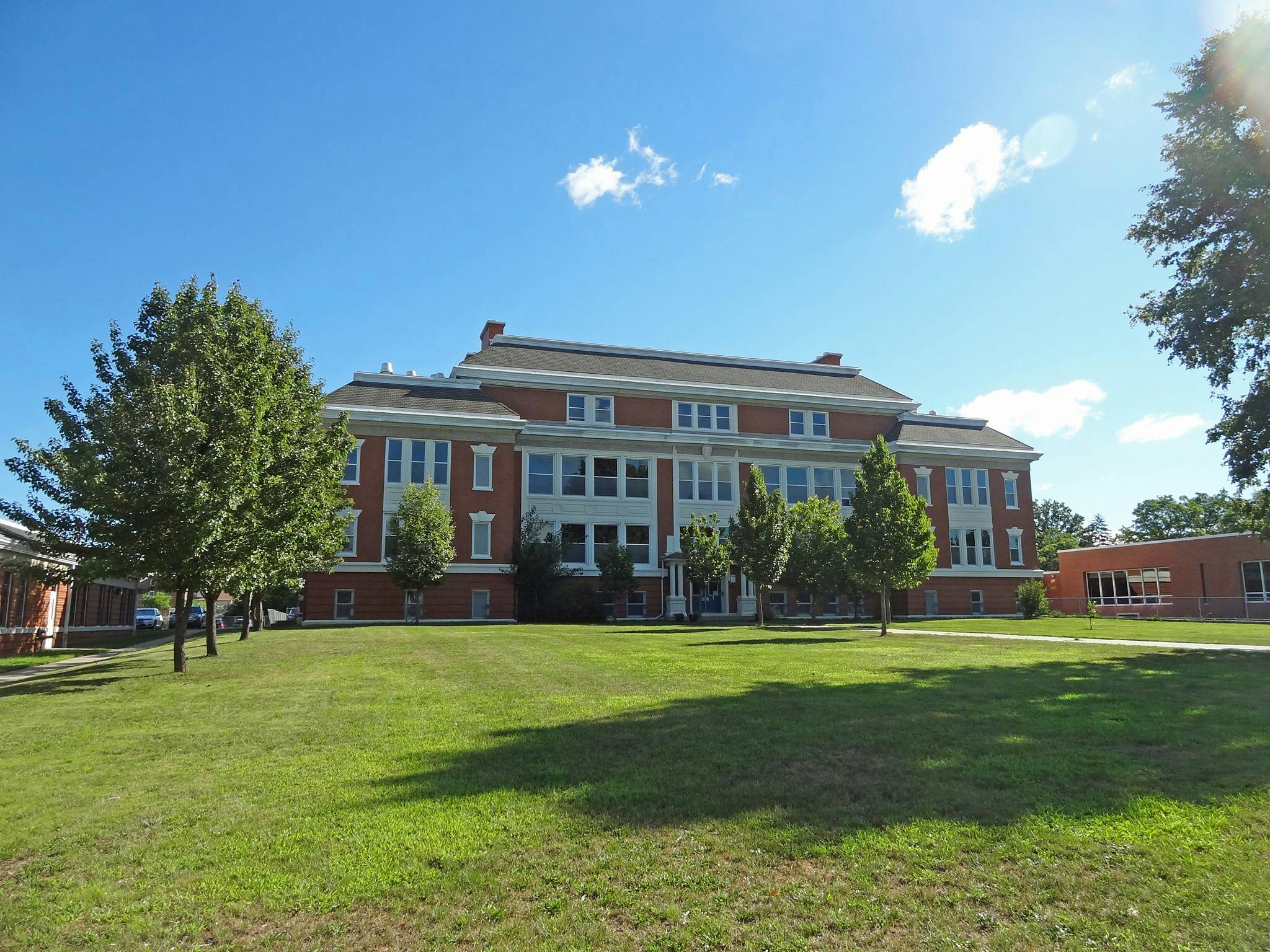 Linden Public Schools Before And After Care Program (School 1