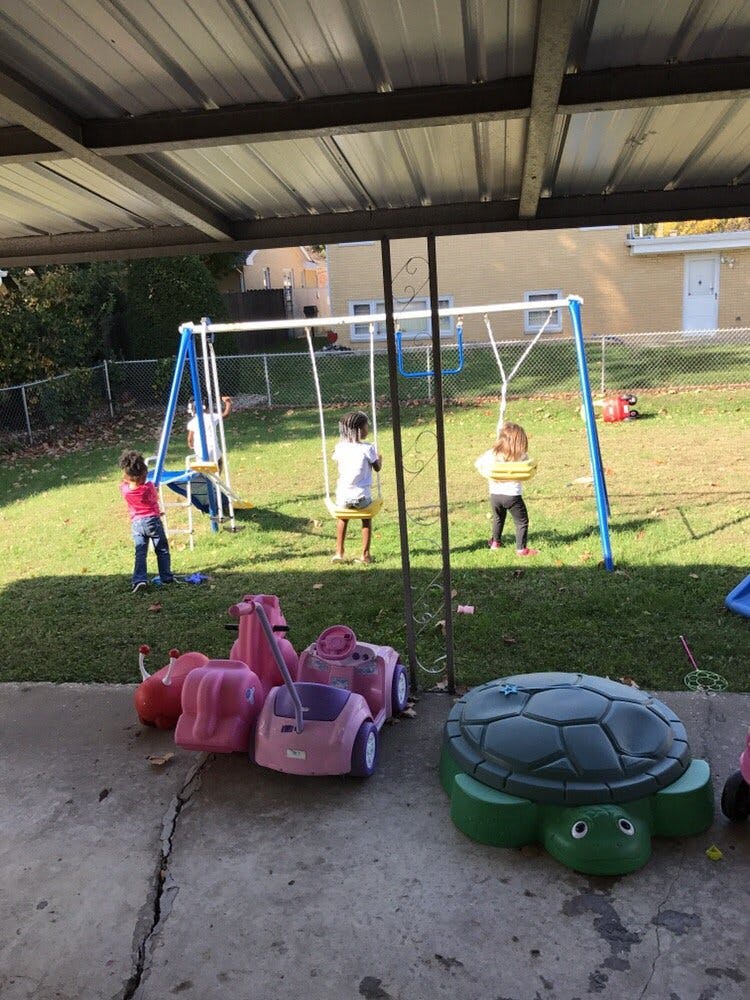 Hand In Hand Daycare Daycare In Springfield Il Winnie