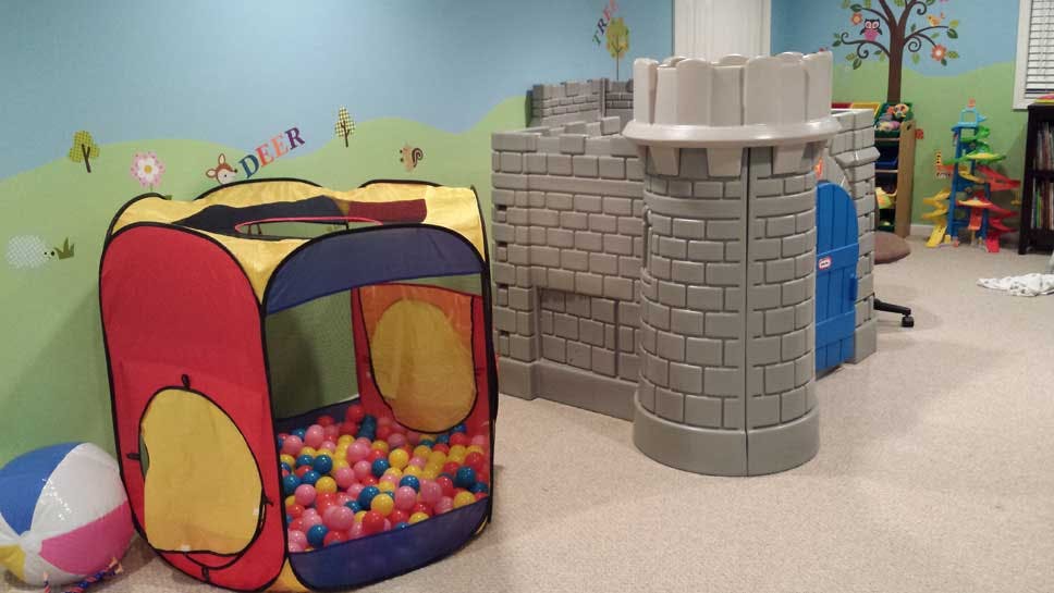 Play tent with ball pit and toy castle