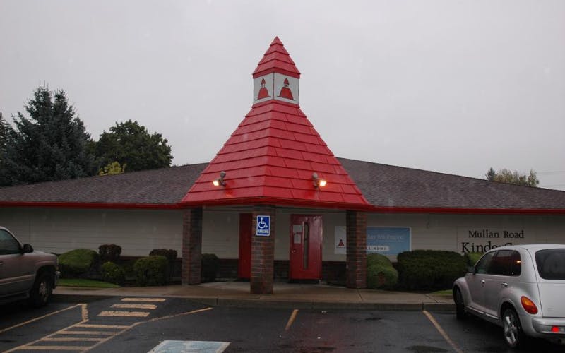 Mullan Road KinderCare building entrance with red roof