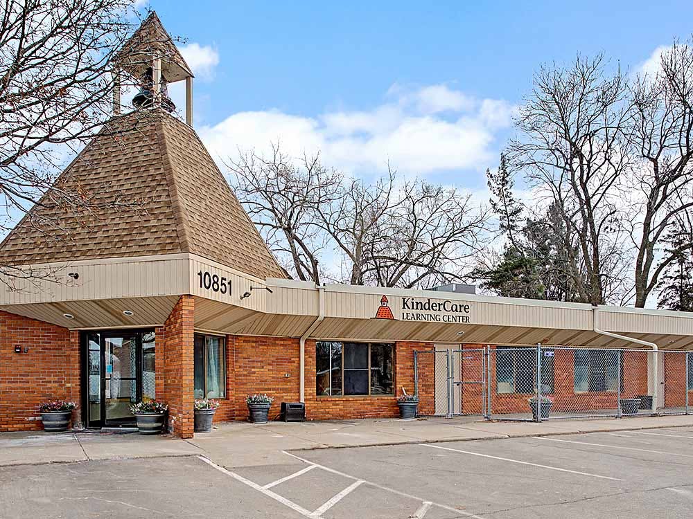 Exterior view of a KinderCare Learning Center building
