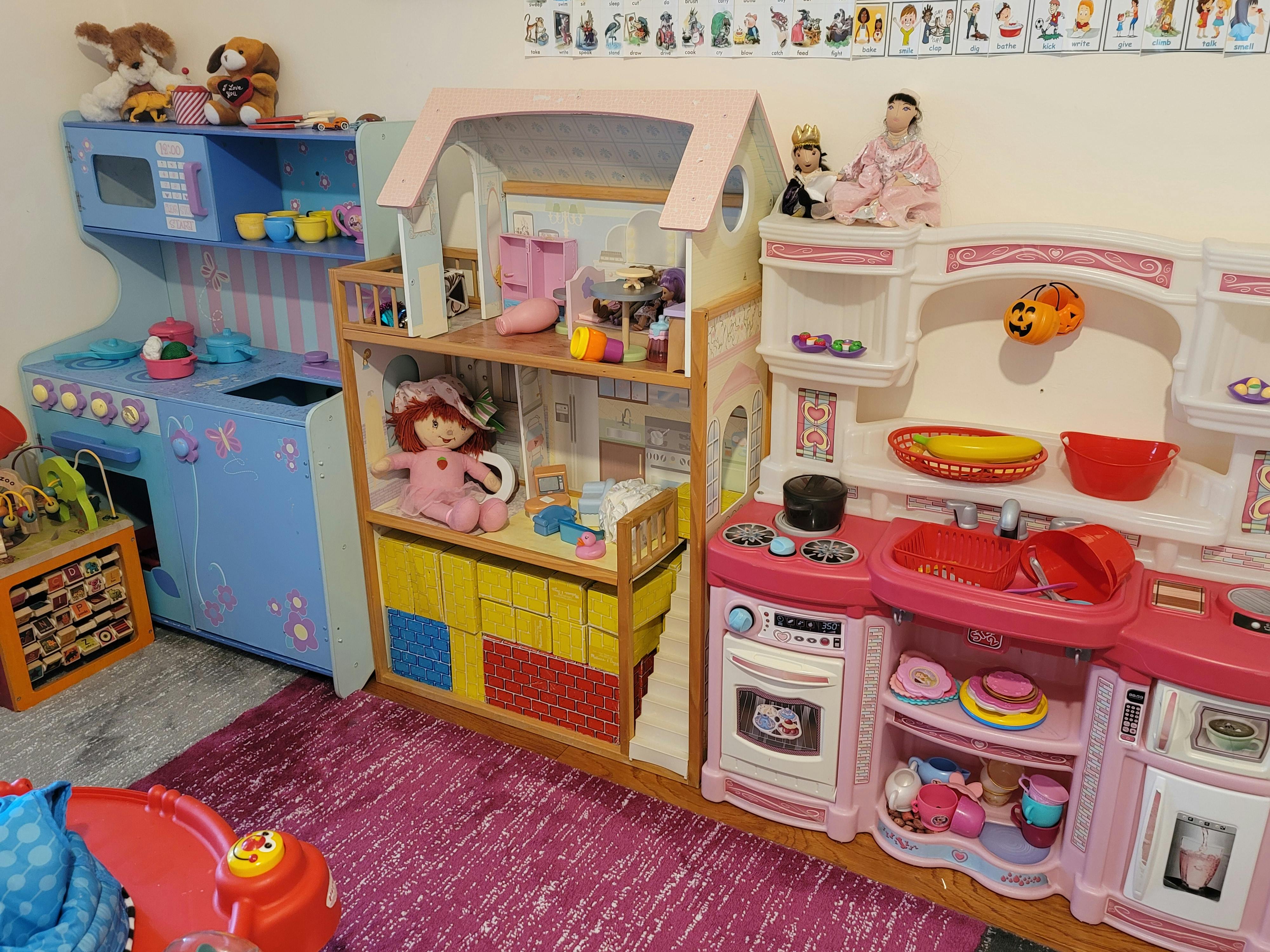 Honey Bee Daycare Long Island Daycare in Mineola, NY Winnie