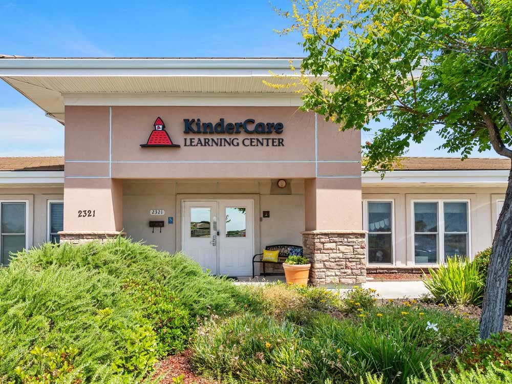 KinderCare Learning Center building exterior