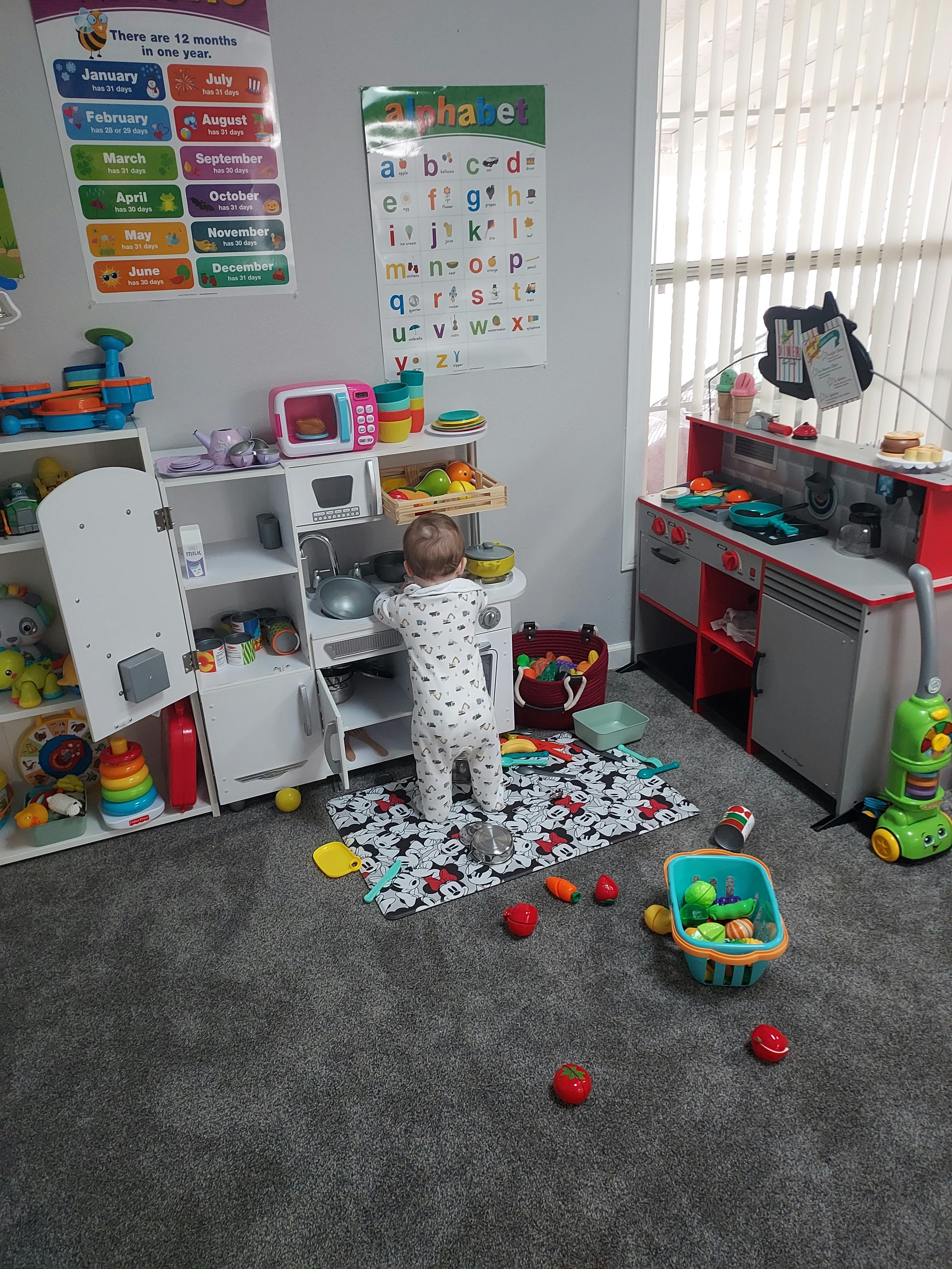 Happy Hearts Busy Hands Daycare in Hillsboro, OR Winnie