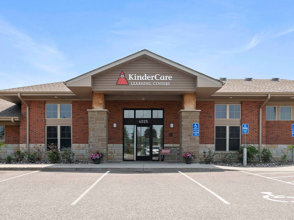 Brick building with a sign that reads KinderCare Learning Centers