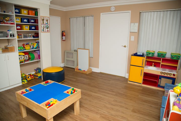 Happy Day Daycare Daycare in Los Angeles, CA Winnie