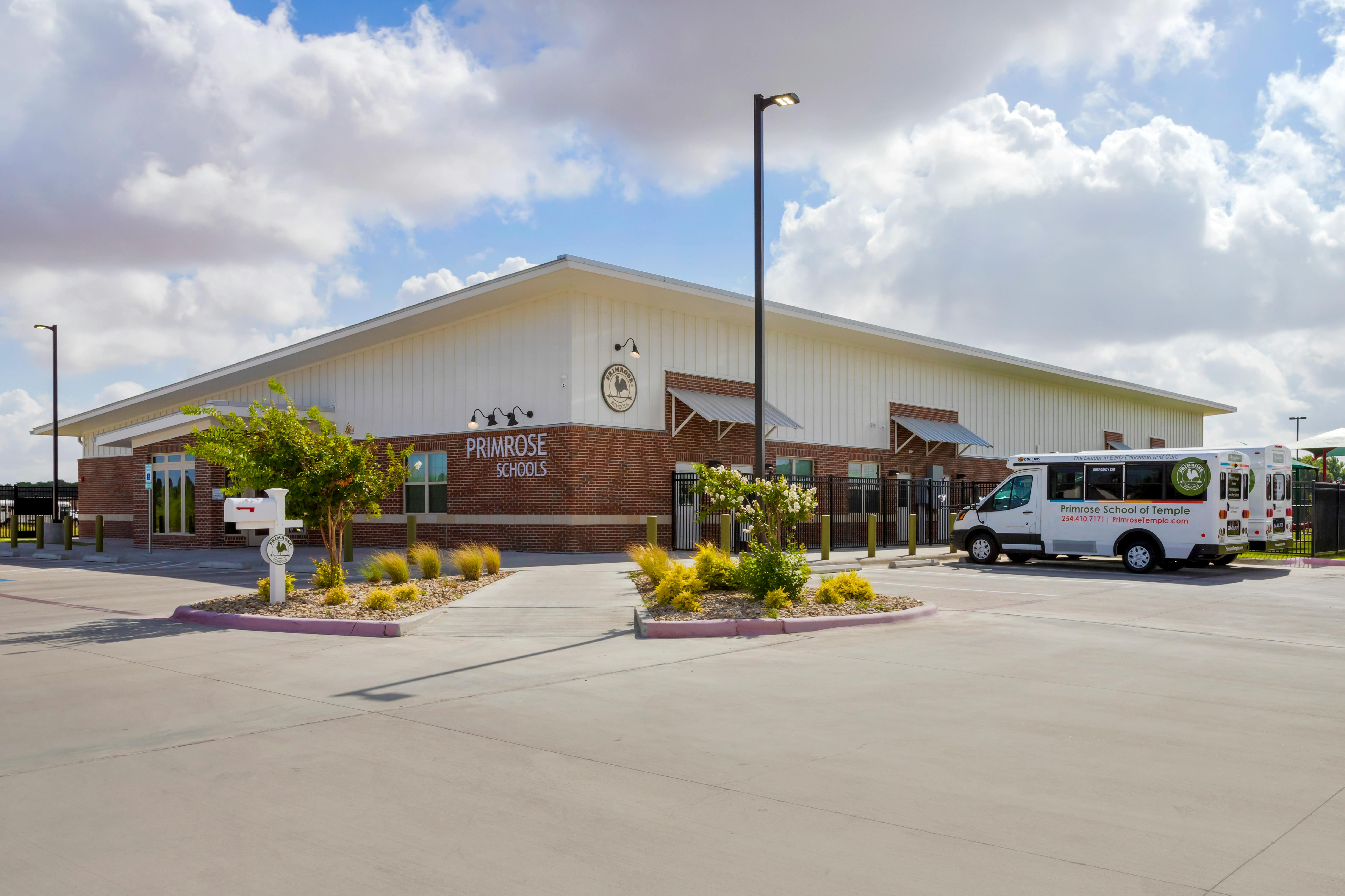 Primrose School of Temple building and shuttle bus