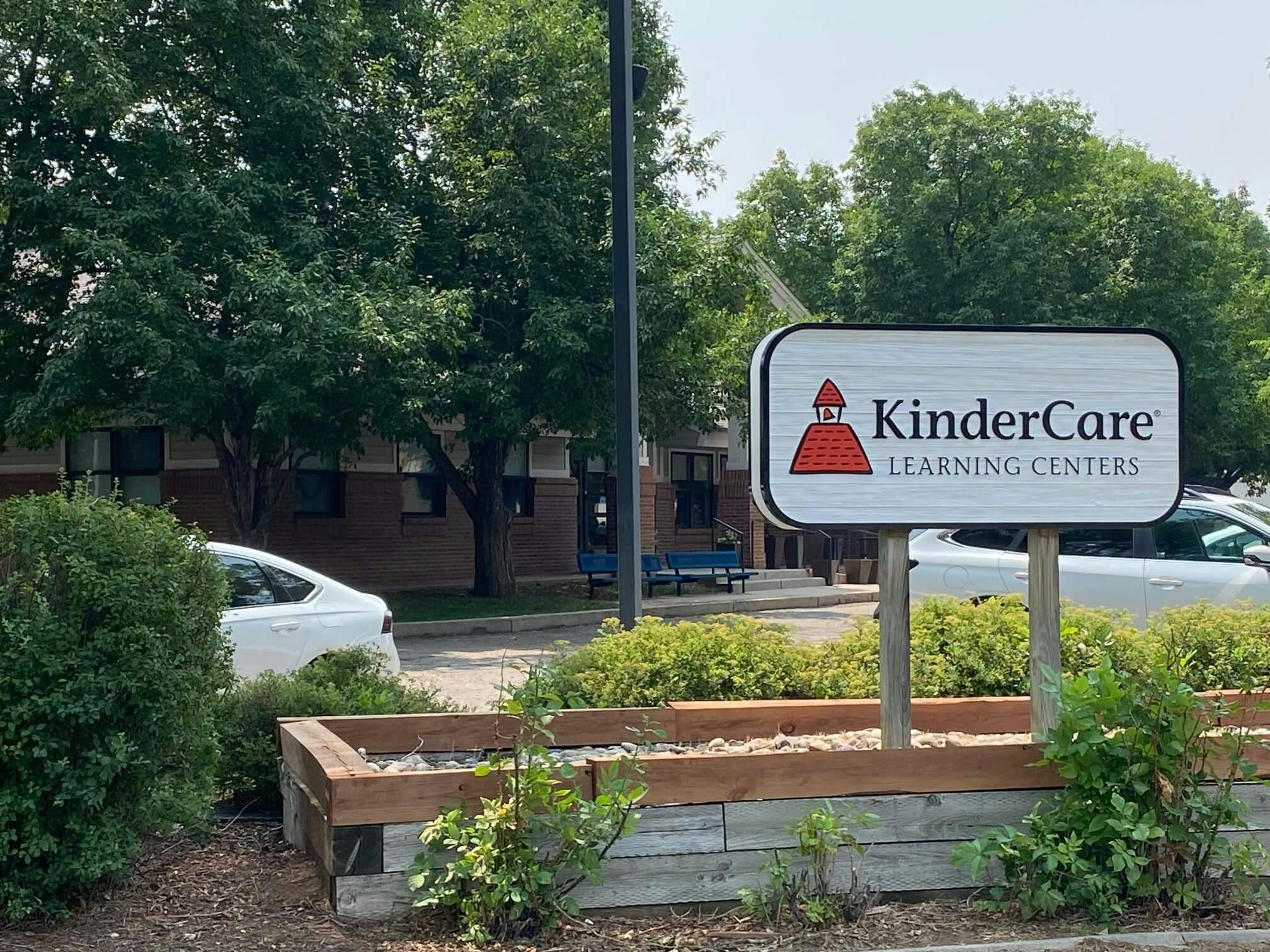 KinderCare Learning Centers sign