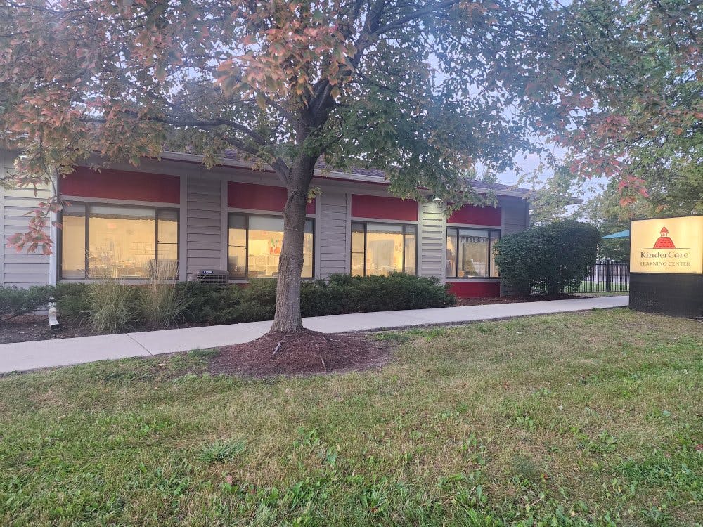 Building exterior with a KinderCare Learning Center sign