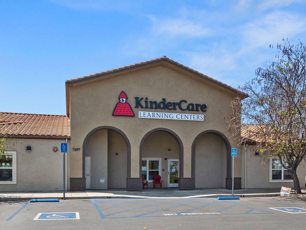 KinderCare Learning Centers building exterior with a parking lot