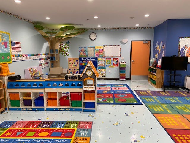 Royal Kids Academy - Daycare in Hayward, CA - Winnie