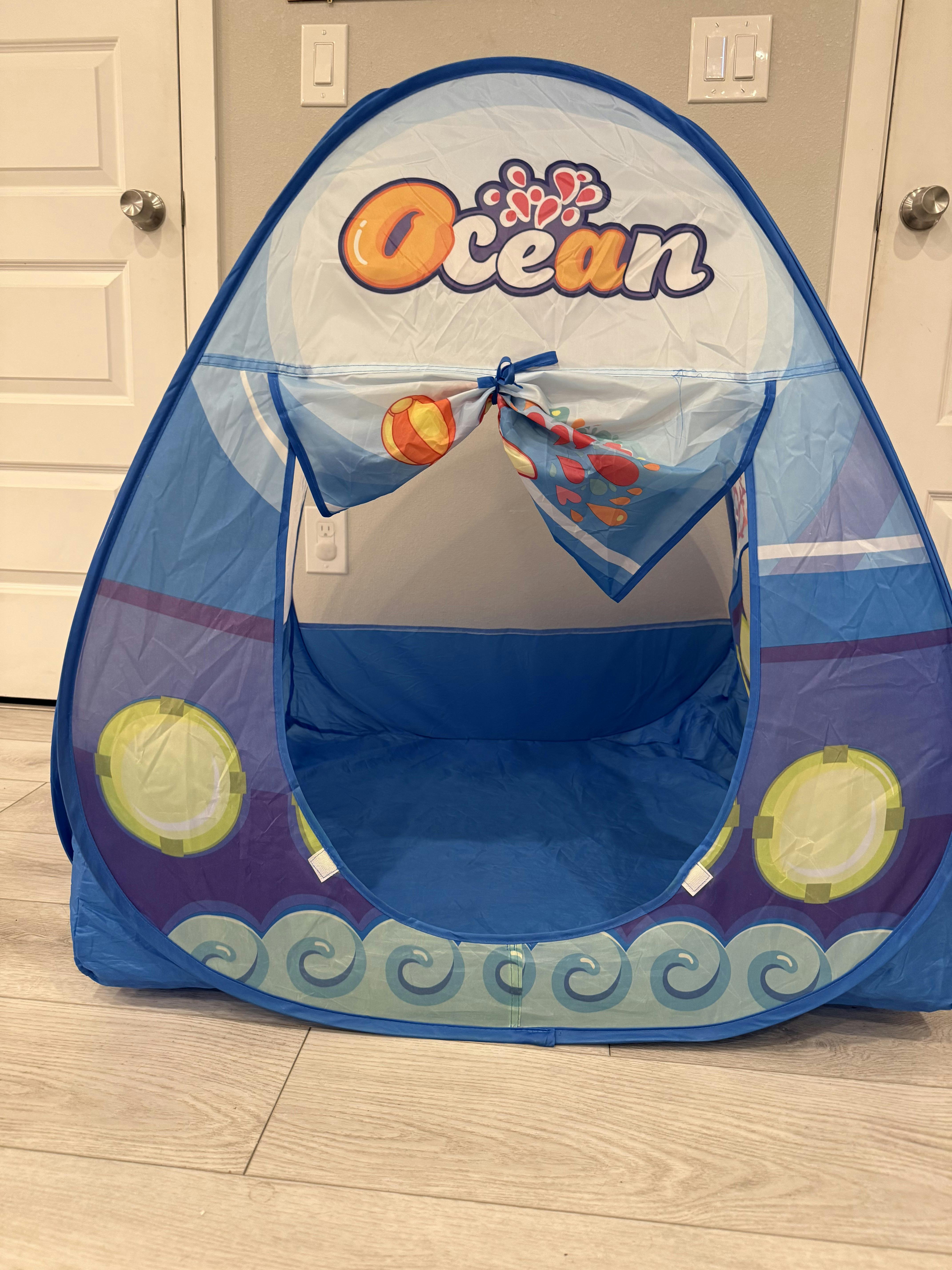 Blue ocean-themed play tent for children
