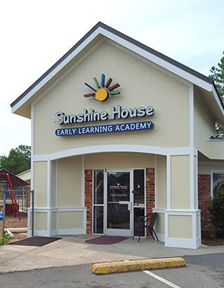 Sunshine House of Columbia (Greenlawn Drive) Daycare in Columbia, SC
