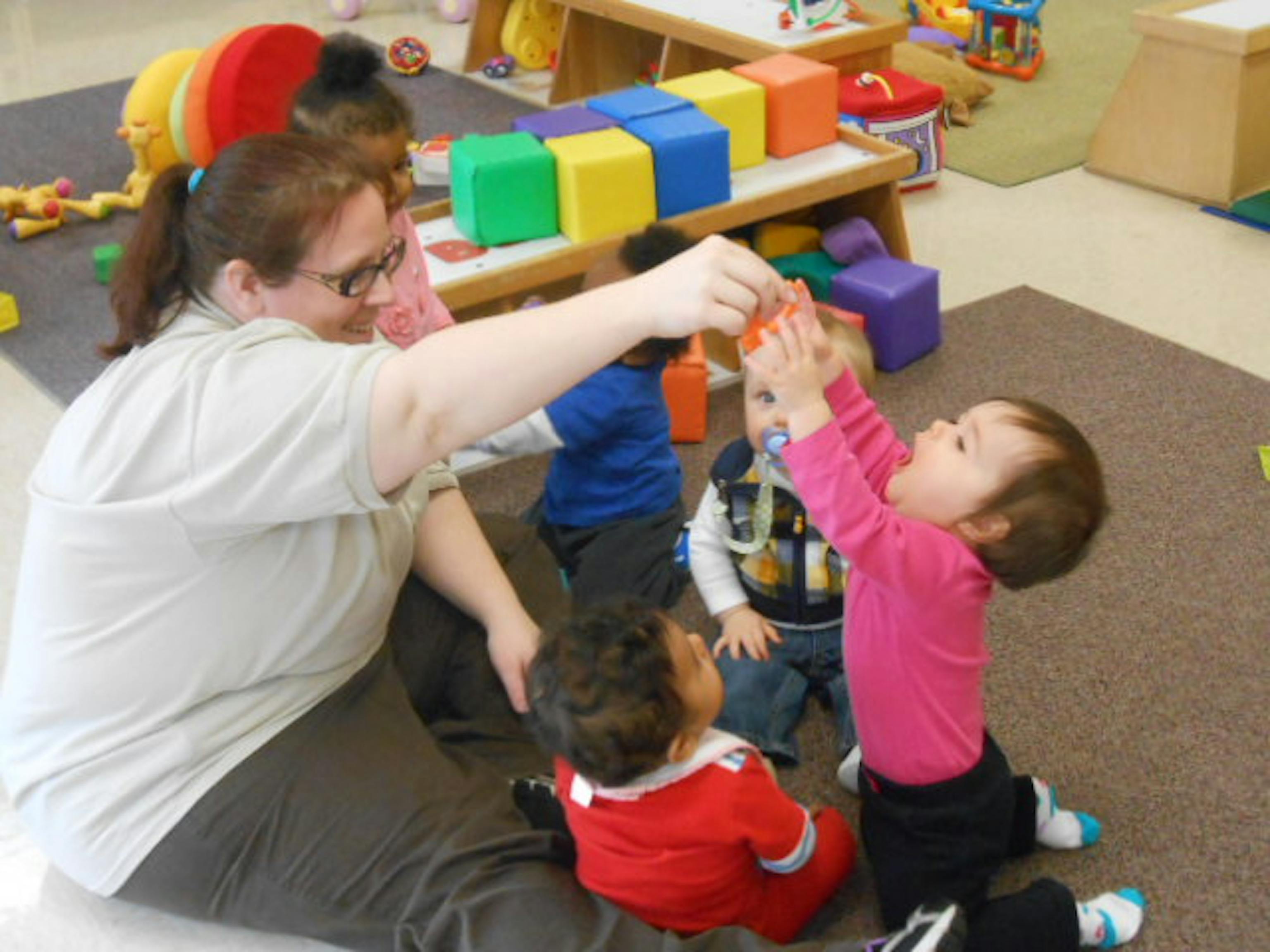 Sunshine House of Greensboro (West Friendly Ave.) Daycare in